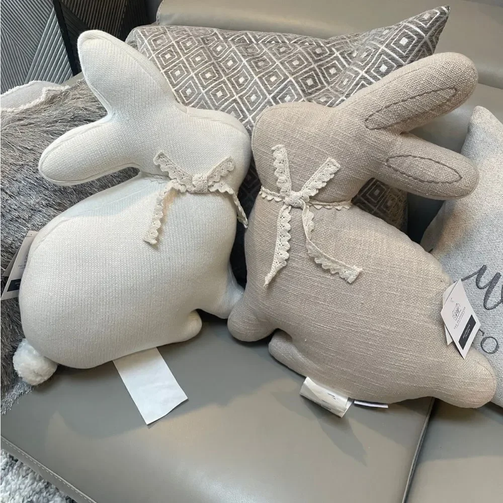 🔥Set of 2 Bunny Throw Pillows by Rachel Ashwell New